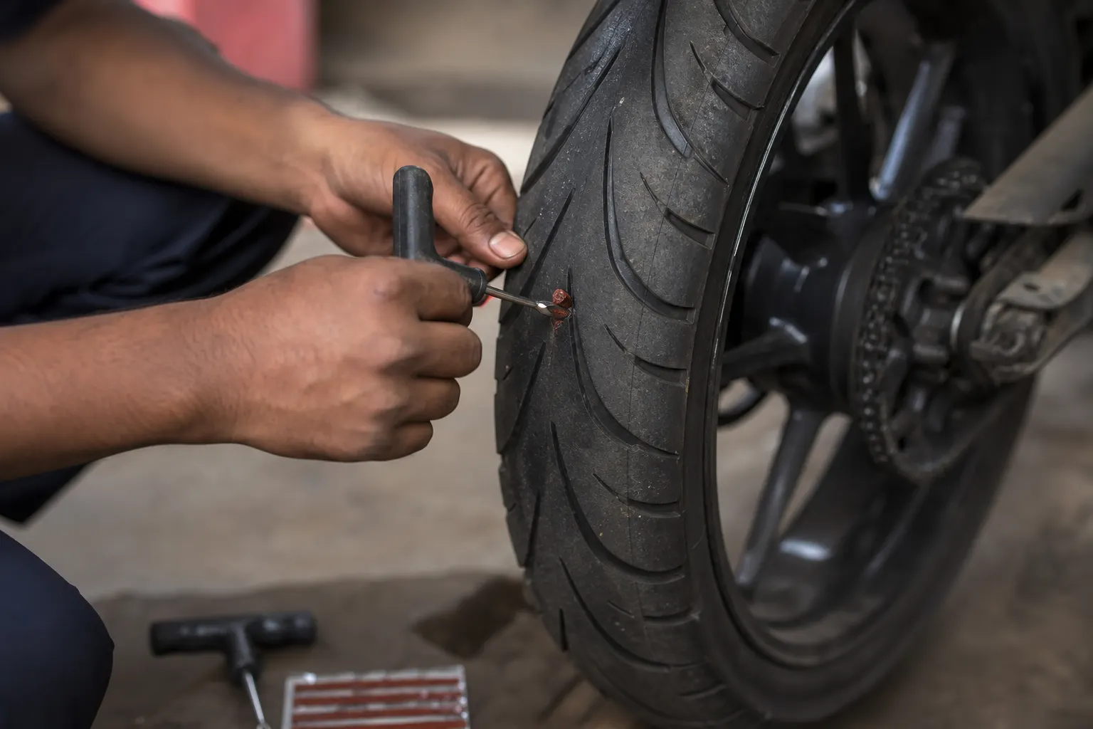 Two-Wheeler Tyre Puncture Repair